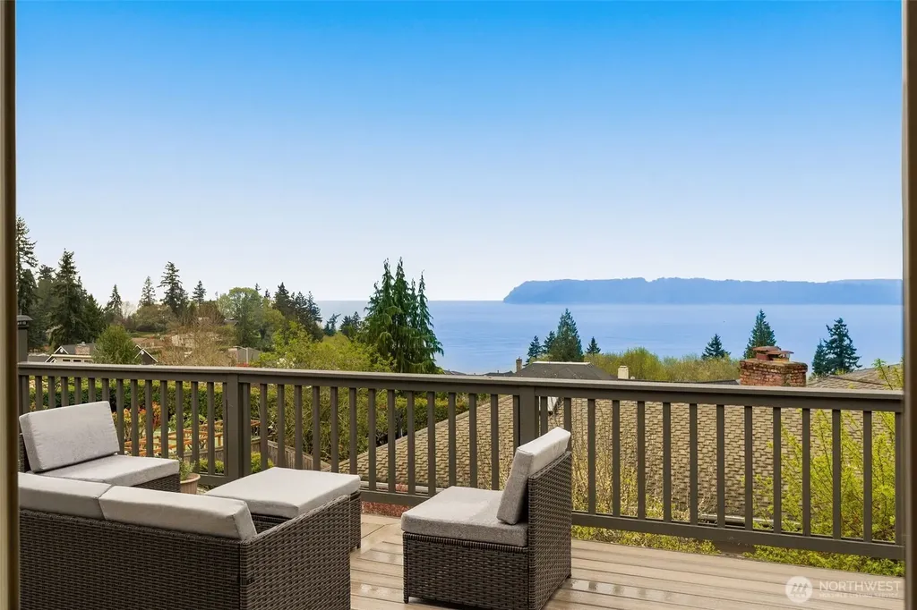 8412 54th Avenue W Mukilteo WA 98275