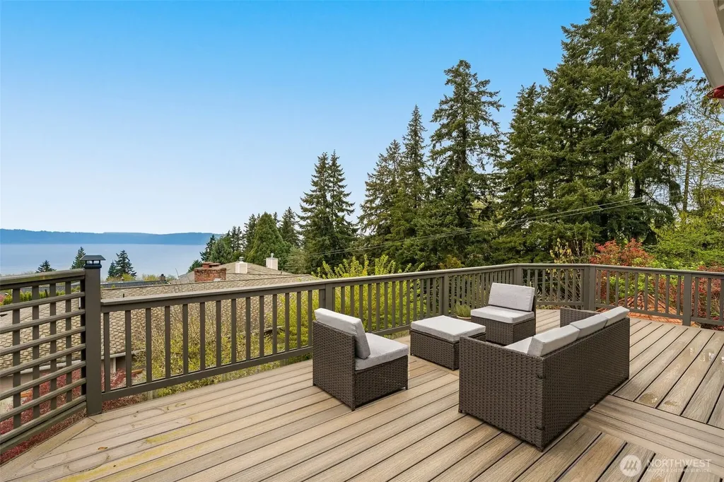8412 54th Avenue W Mukilteo WA 98275