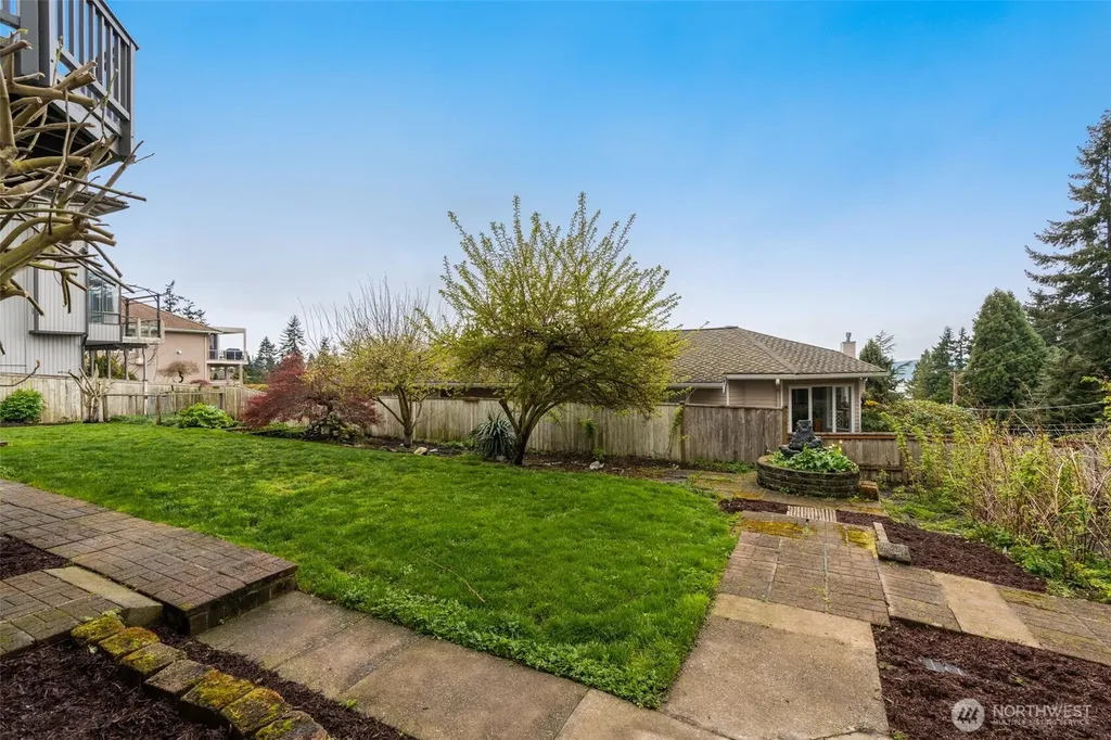 8412 54th Avenue W Mukilteo WA 98275