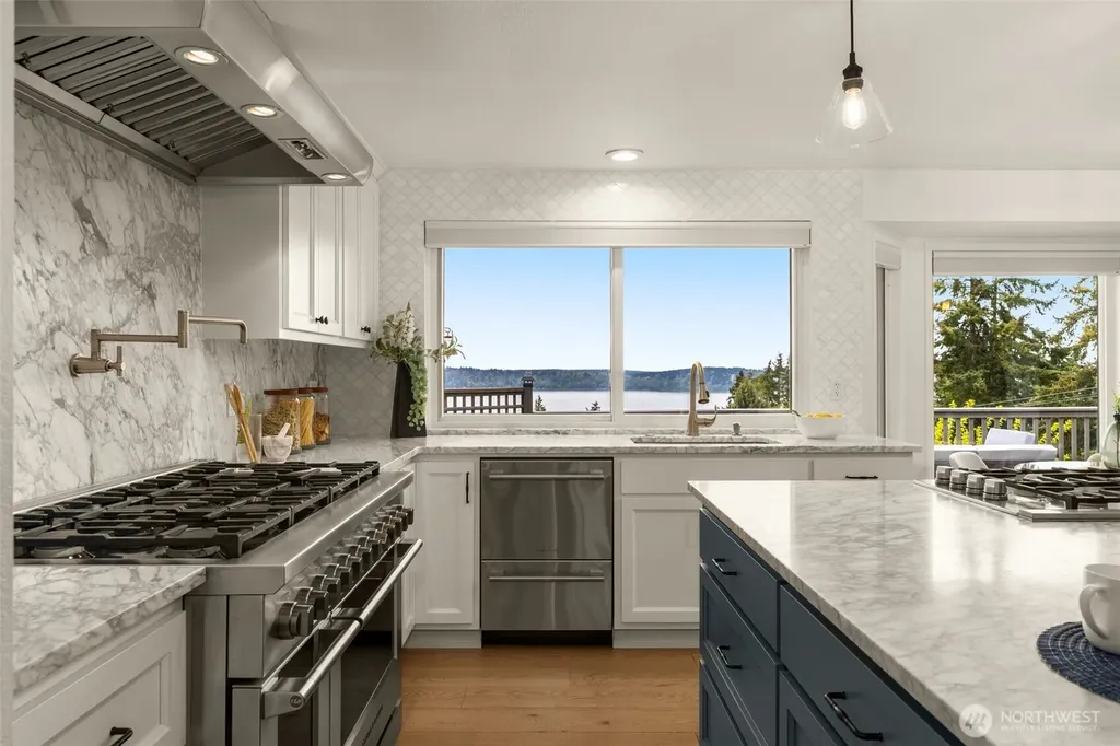 8412 54th Avenue W Mukilteo WA 98275