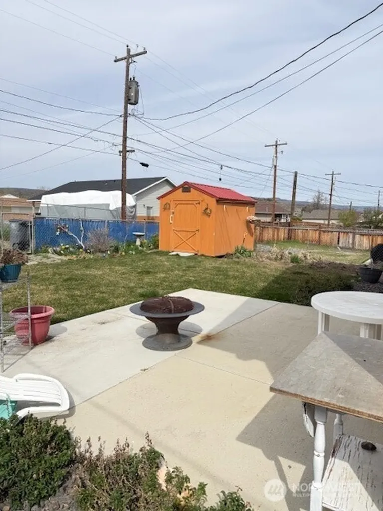 27 S Ginko Street Soap Lake WA 98851