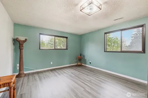511 S 31st Street Renton WA 98055