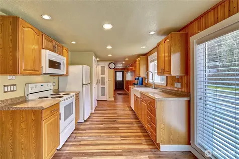 35379 North Shore Drive Mount Vernon WA 98274