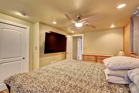 35379 North Shore Drive Mount Vernon WA 98274