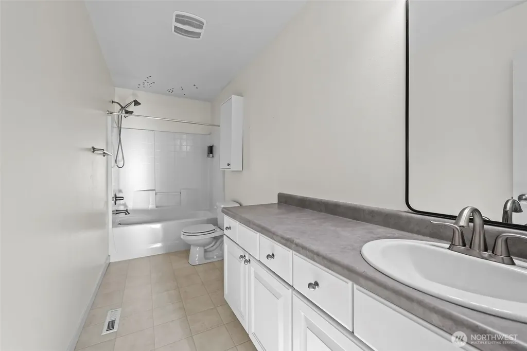 2249 SW Siskin Circle Port Orchard WA 98367