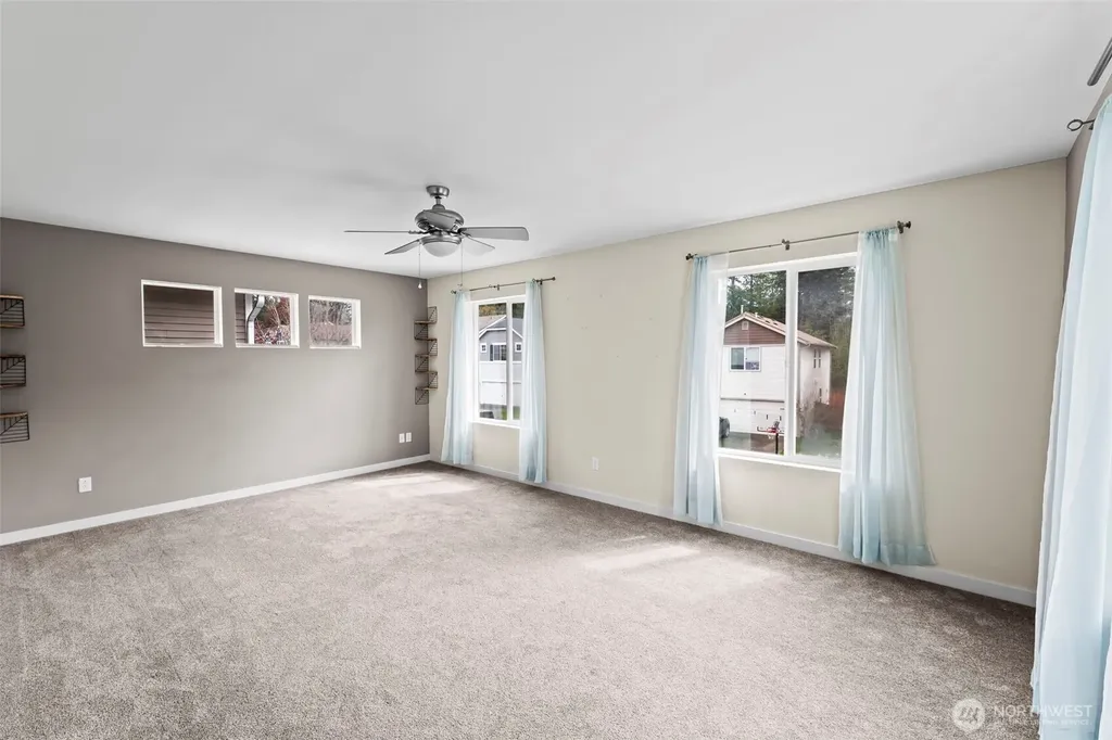 2249 SW Siskin Circle Port Orchard WA 98367