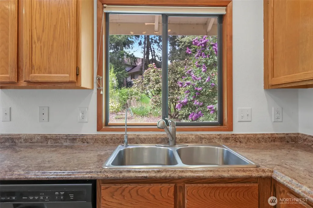 6509 182nd Street SW Lynnwood WA 98037