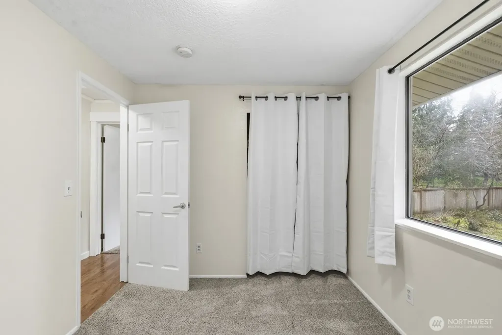 2191 Lakemoor Drive SW Olympia WA 98512