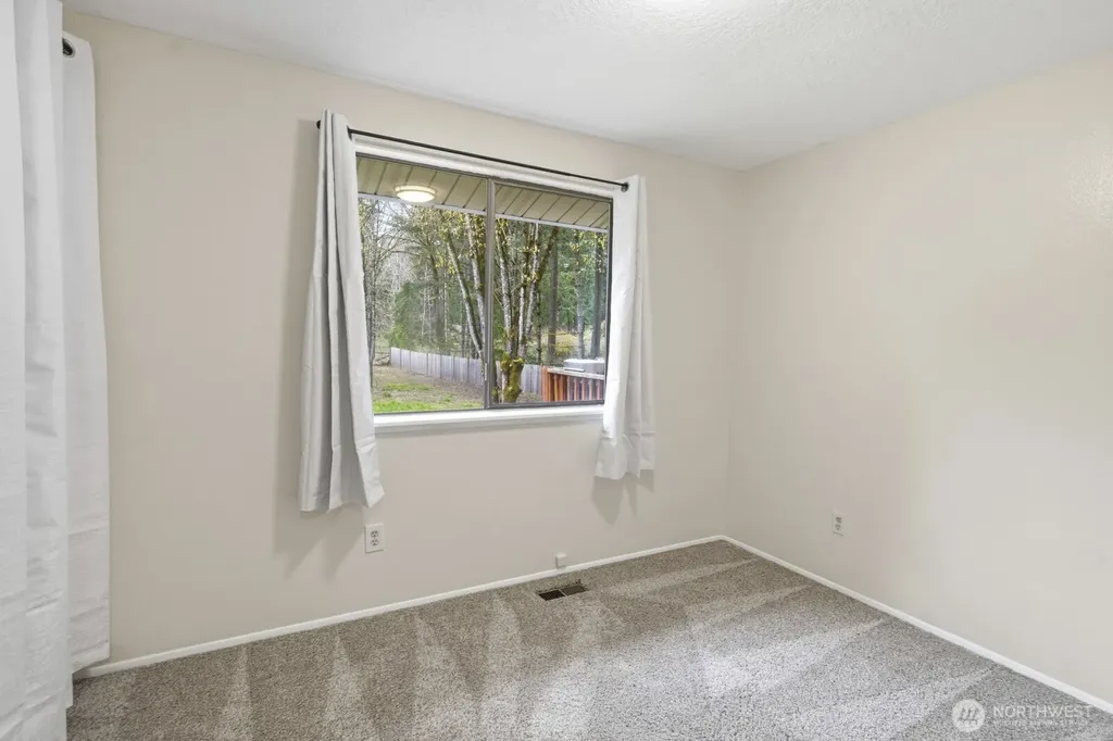 2191 Lakemoor Drive SW Olympia WA 98512
