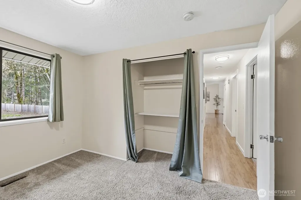 2191 Lakemoor Drive SW Olympia WA 98512
