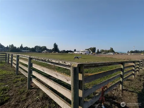 17506 State Route 536 Mount Vernon WA 98273