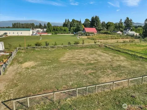 17506 State Route 536 Mount Vernon WA 98273