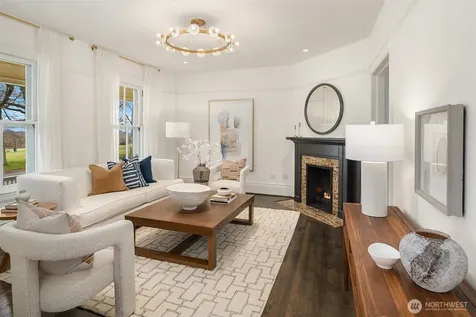 4004 Washington Avenue W Seattle WA 98199
