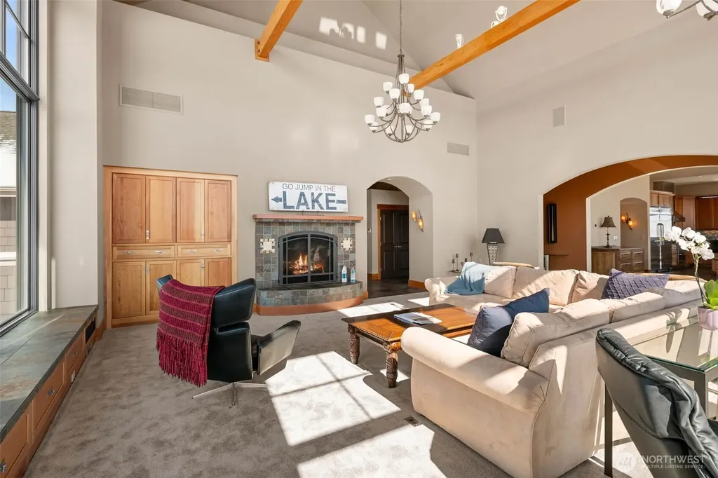 232 Crystal Drive Chelan WA 98816