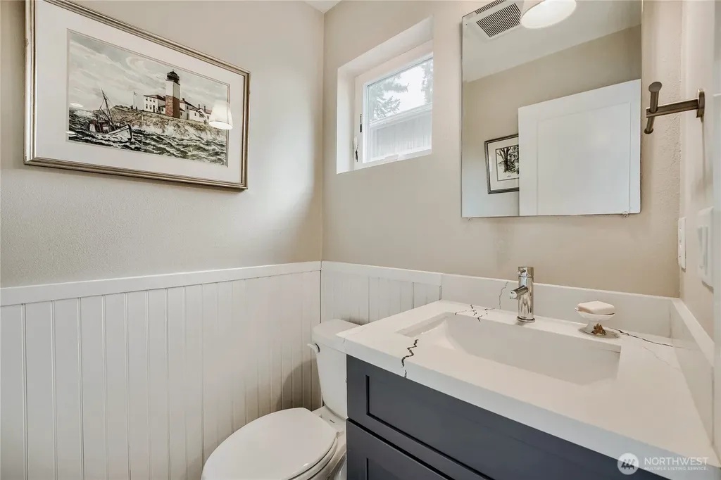 12534 5th Avenue NE Seattle WA 98125
