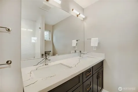 12534 5th Avenue NE Seattle WA 98125