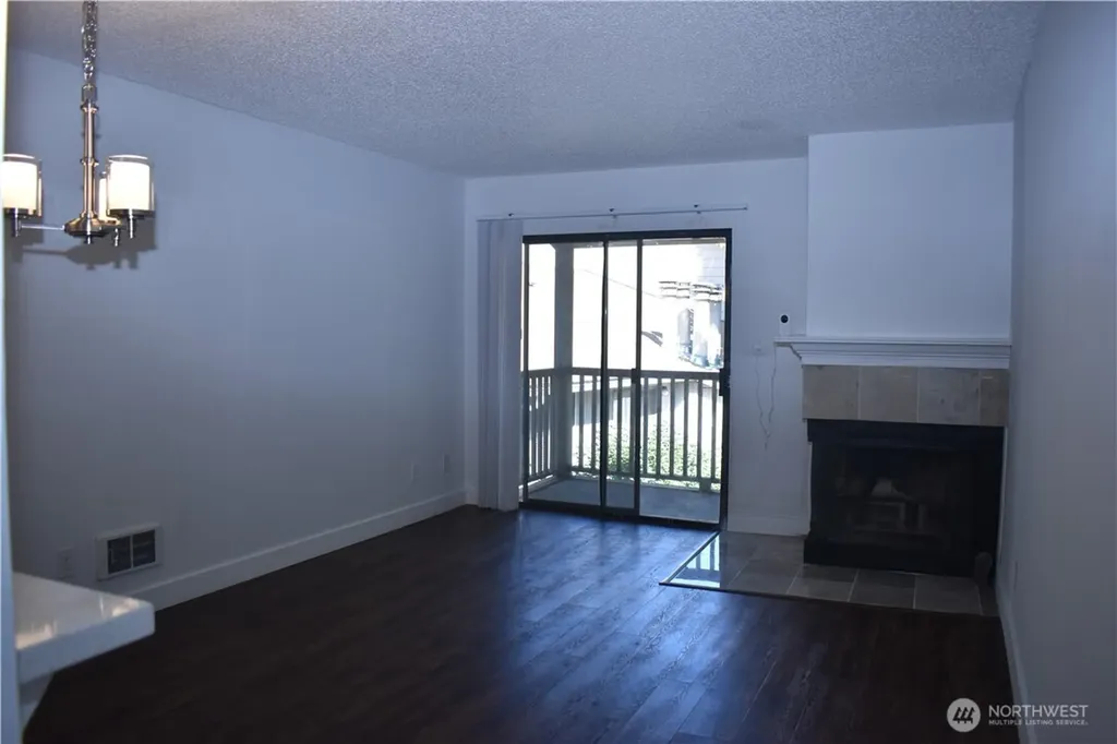 33025 18th Place Federal Way WA 98003