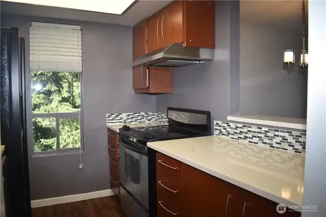 33025 18th Place Federal Way WA 98003