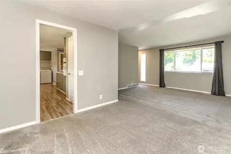 32206 27th Avenue SW Federal Way WA 98023