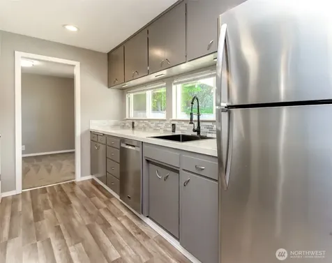 32206 27th Avenue SW Federal Way WA 98023