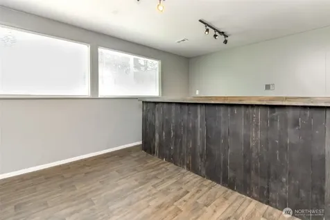 32206 27th Avenue SW Federal Way WA 98023