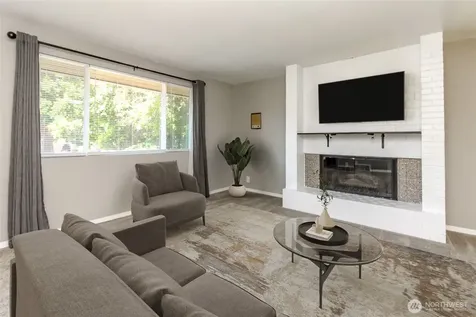 32206 27th Avenue SW Federal Way WA 98023
