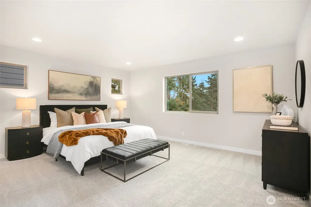 12504 SE 256th Place Kent WA 98030