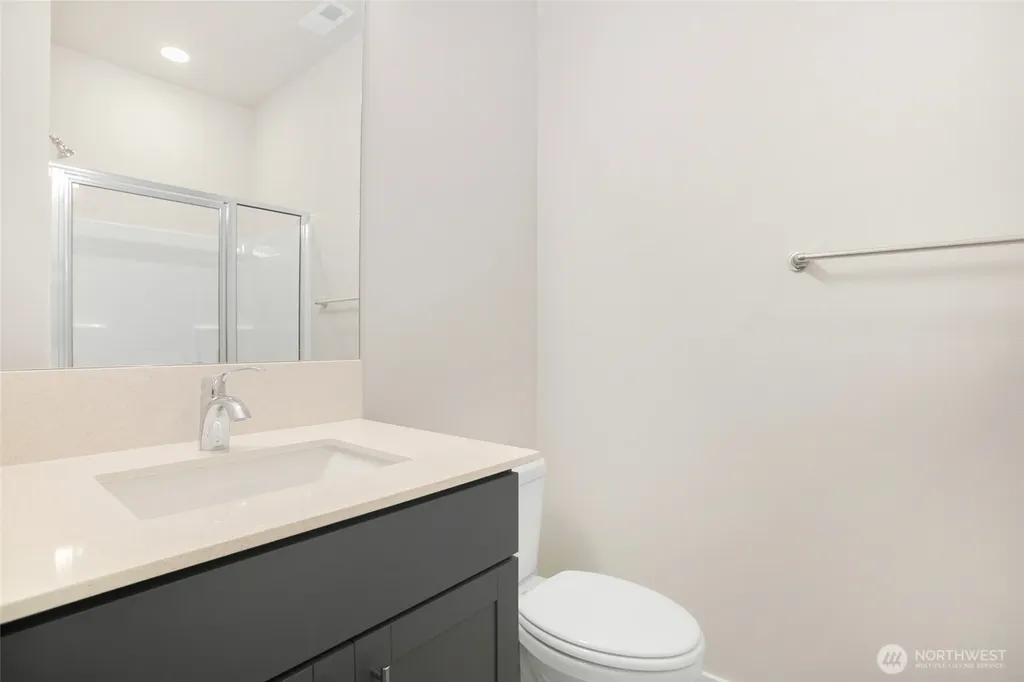 12504 SE 256th Place Kent WA 98030