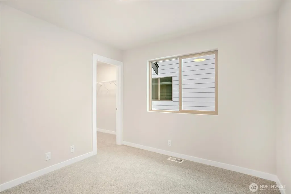 12504 SE 256th Place Kent WA 98030