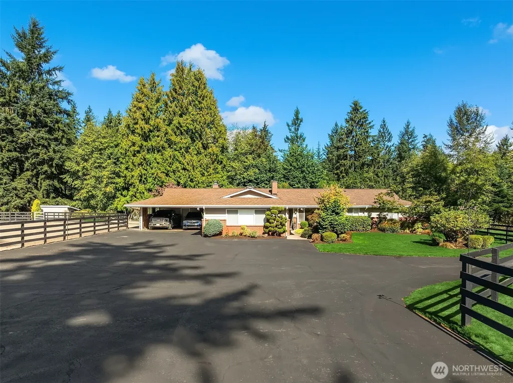 23503 156th Avenue SE Kent WA 98042