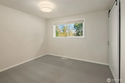 23503 156th Avenue SE Kent WA 98042