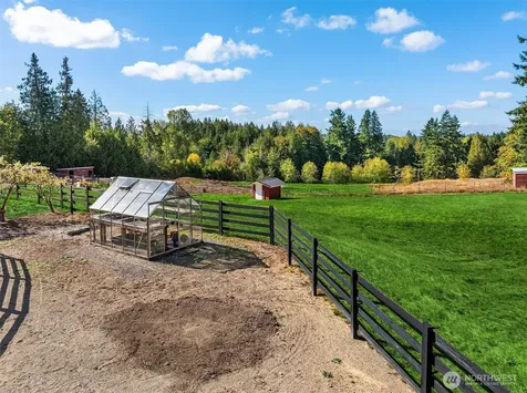 23503 156th Avenue SE Kent WA 98042