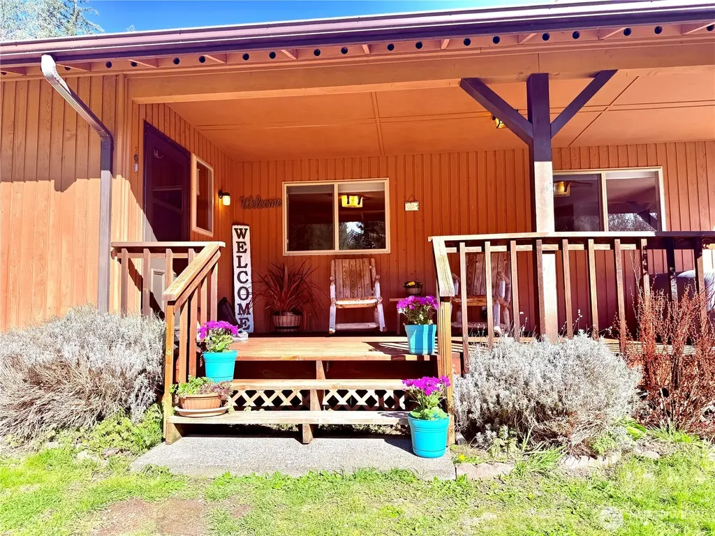 706 Falls Road Randle WA 98377