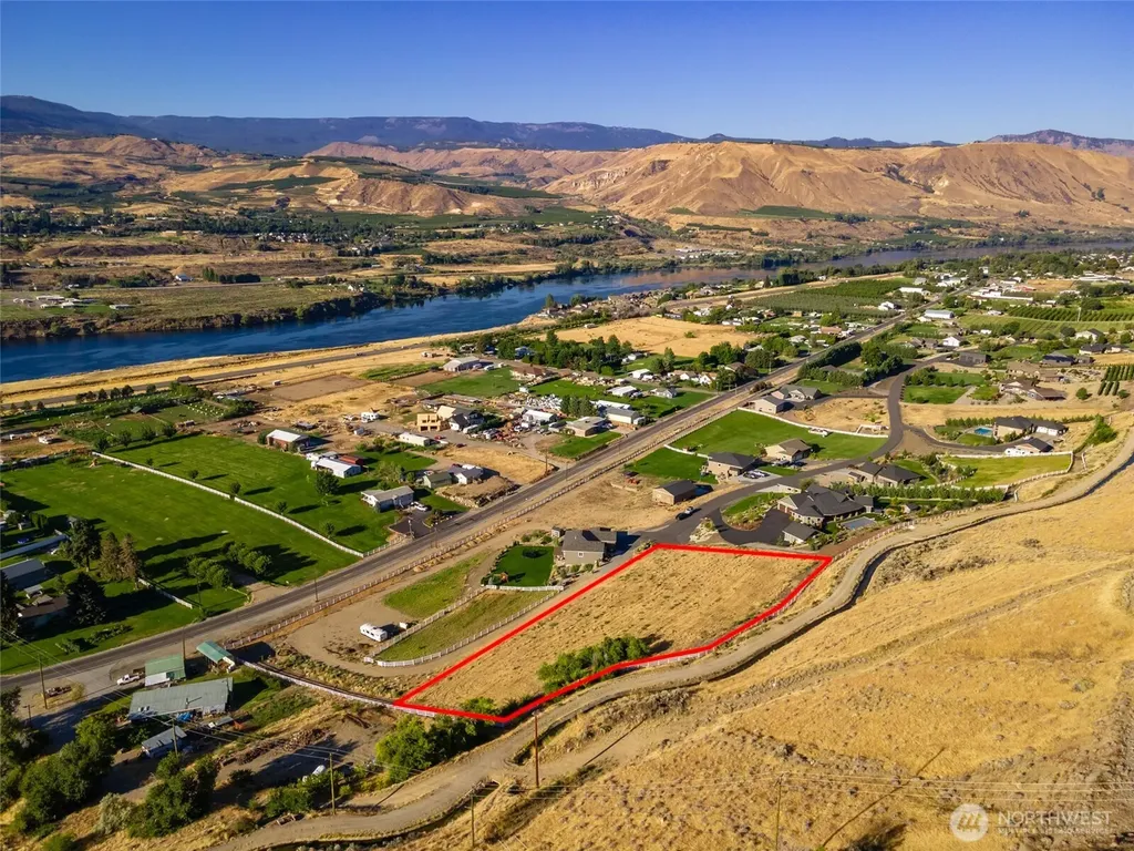 3223 Martin Place East Wenatchee WA 98802