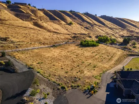 3223 Martin Place East Wenatchee WA 98802
