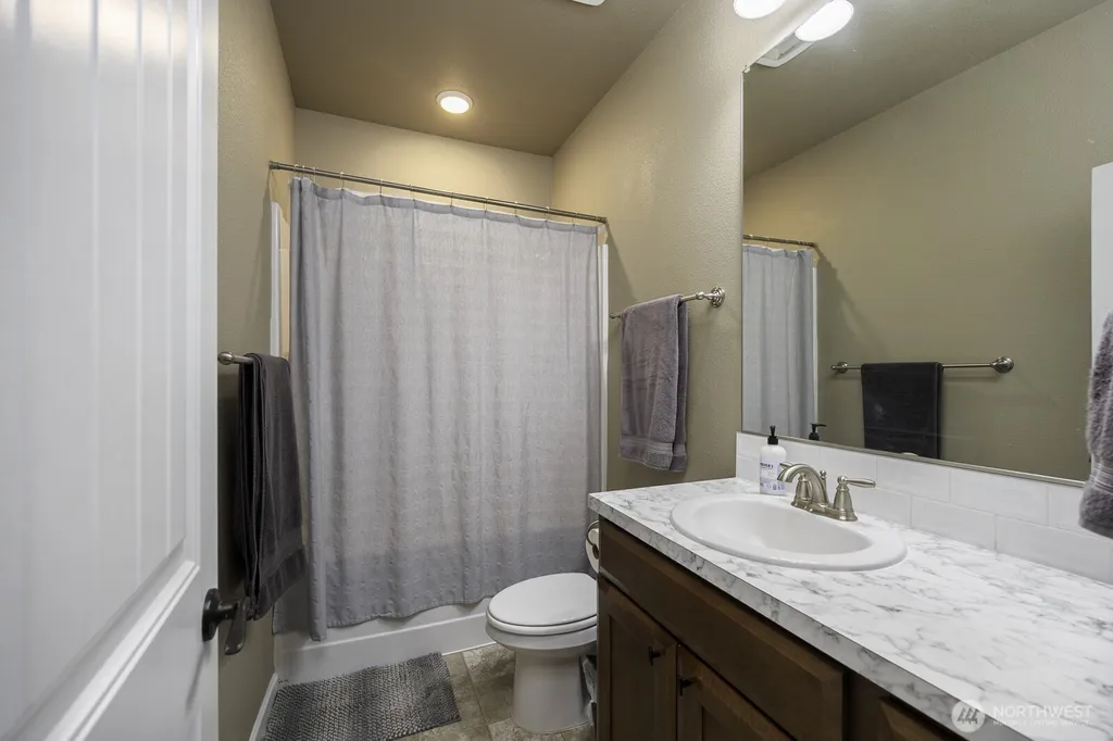 702 K St NE Quincy WA 98848