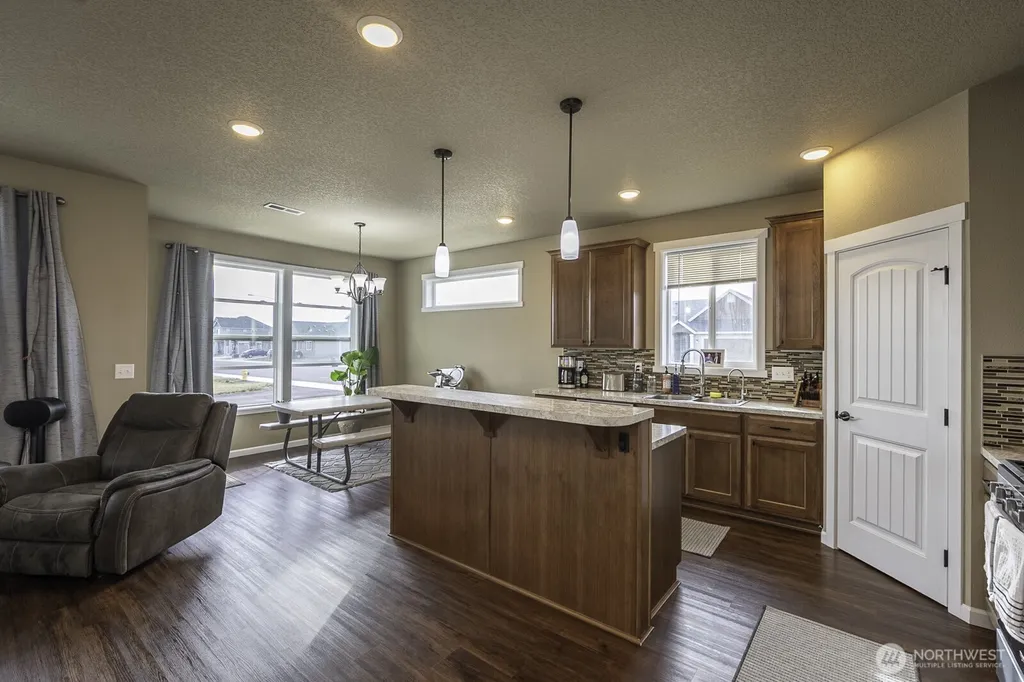 702 K St NE Quincy WA 98848
