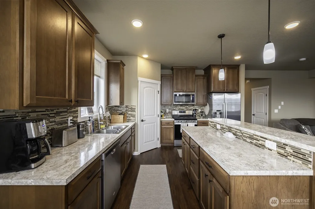 702 K St NE Quincy WA 98848