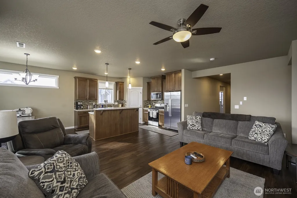 702 K St NE Quincy WA 98848