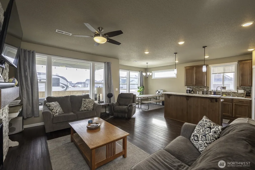 702 K St NE Quincy WA 98848