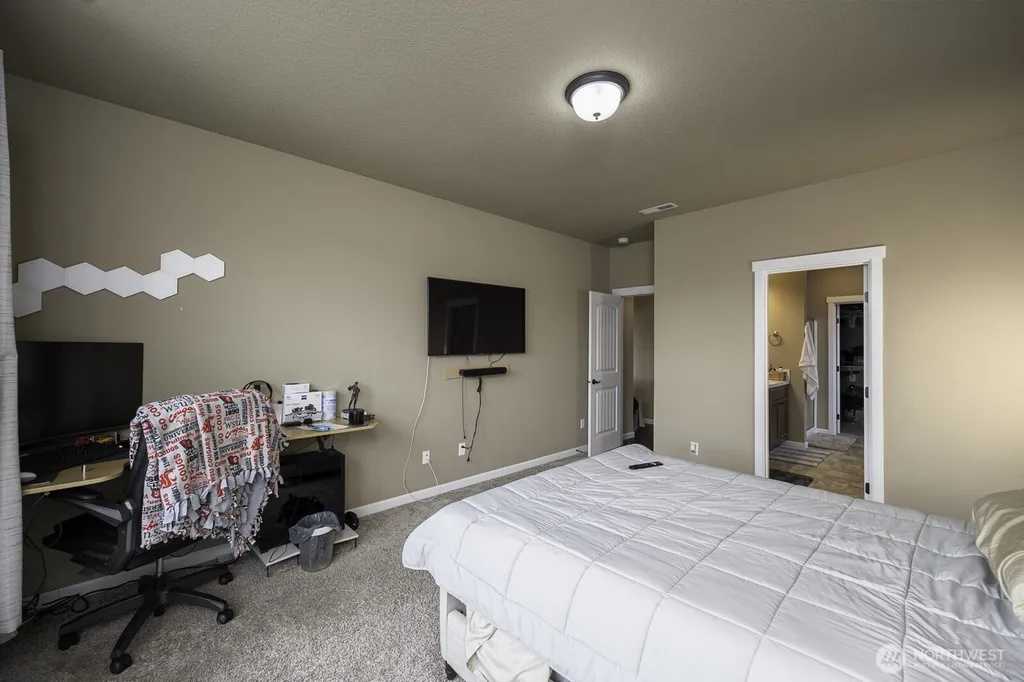 702 K St NE Quincy WA 98848