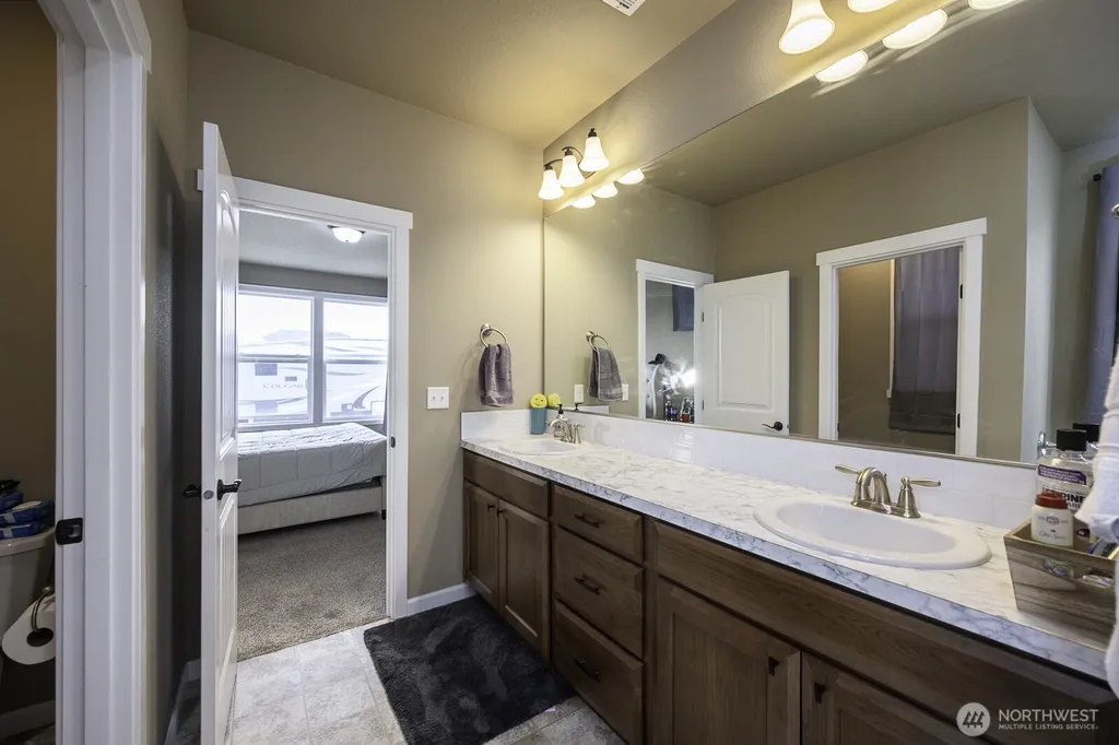 702 K St NE Quincy WA 98848