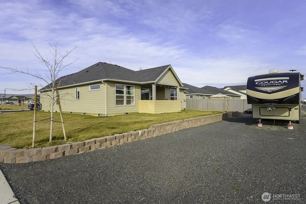 702 K St NE Quincy WA 98848