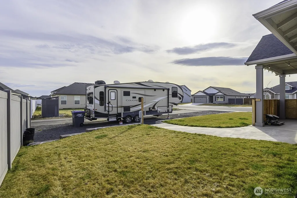 702 K St NE Quincy WA 98848