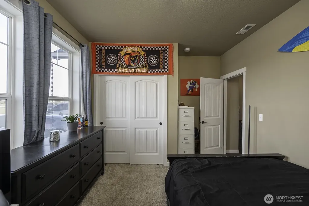 702 K St NE Quincy WA 98848