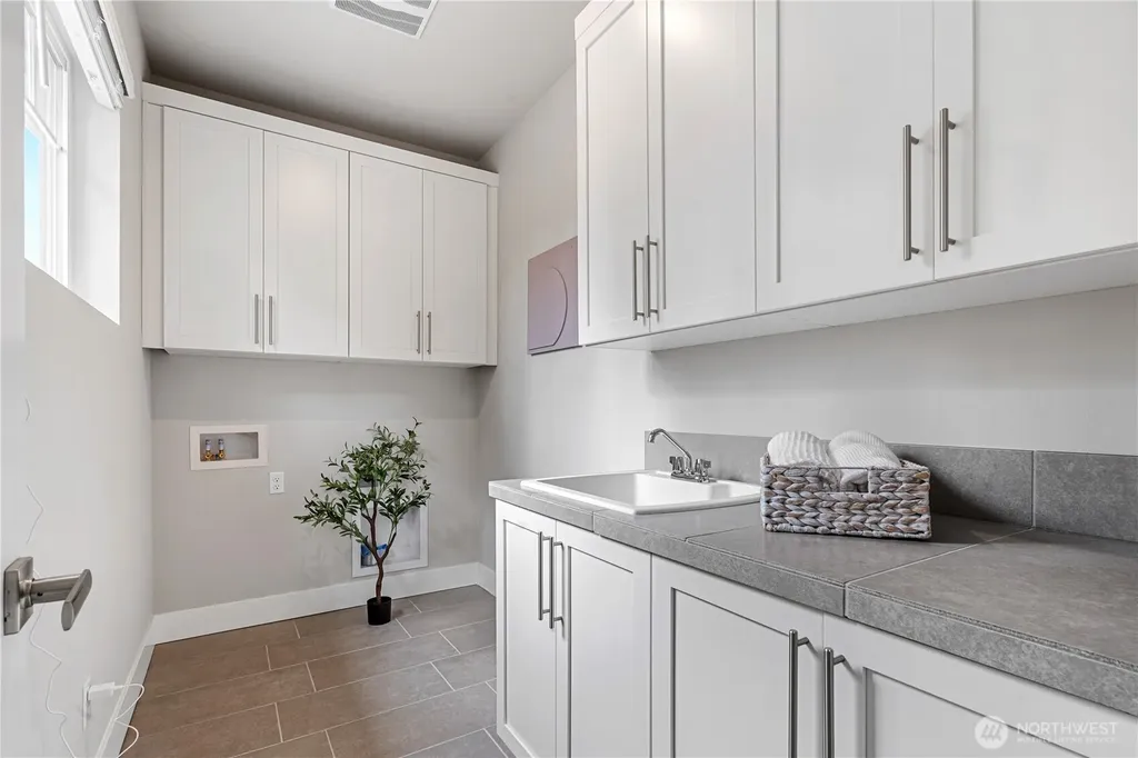 7230 NE 129th Street Kirkland WA 98034