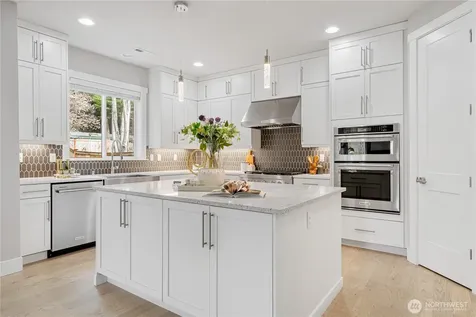 7230 NE 129th Street Kirkland WA 98034