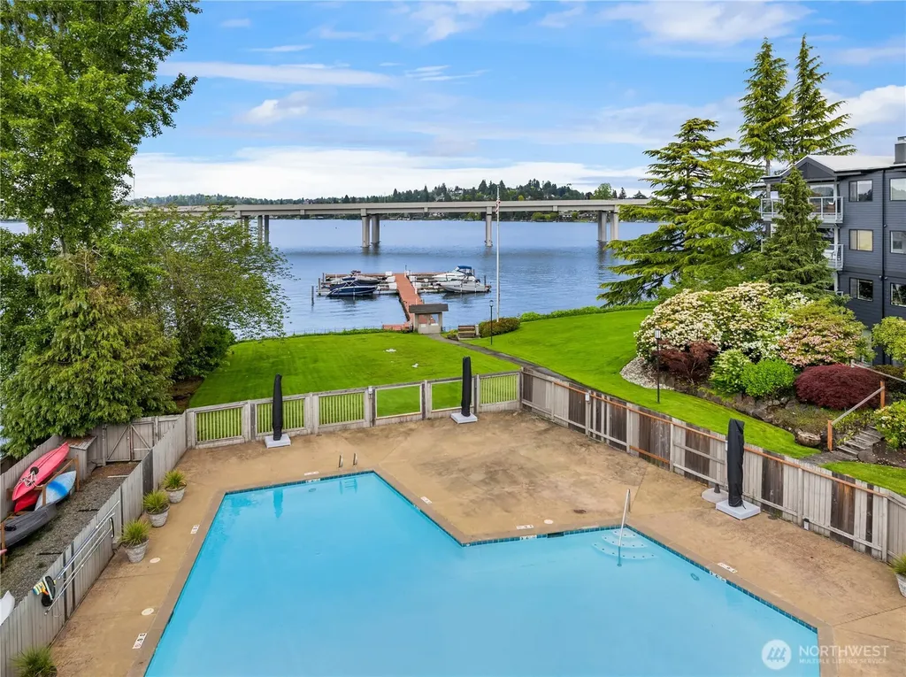 2501 Canterbury Lane E Seattle WA 98112