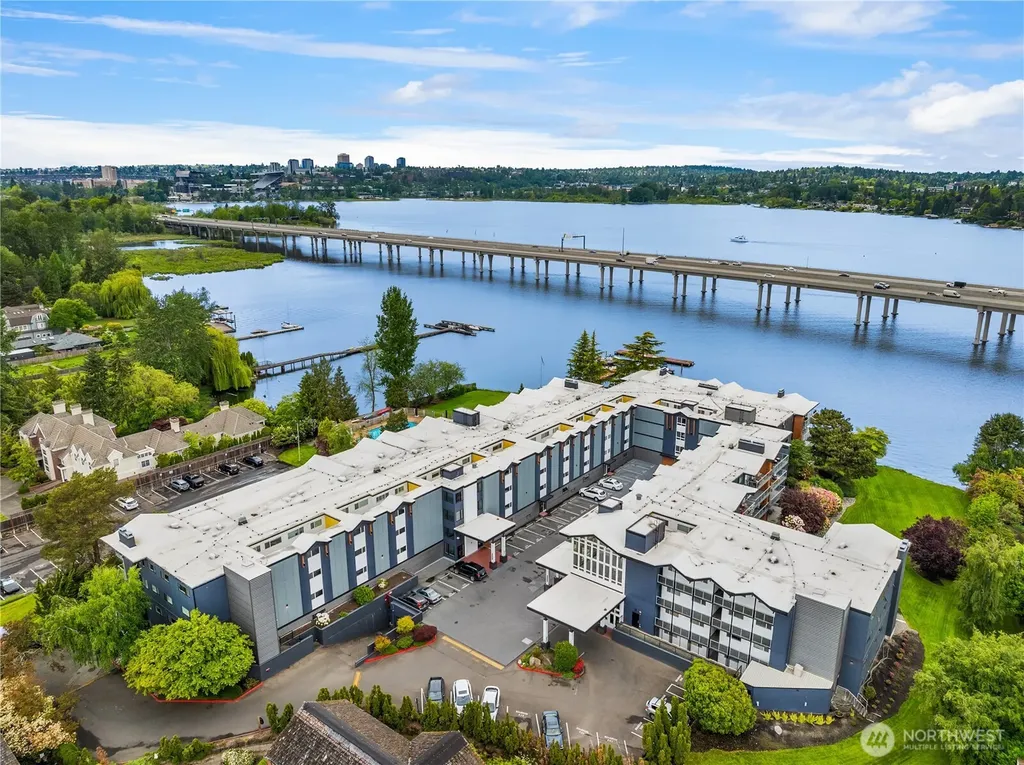2501 Canterbury Lane E Seattle WA 98112