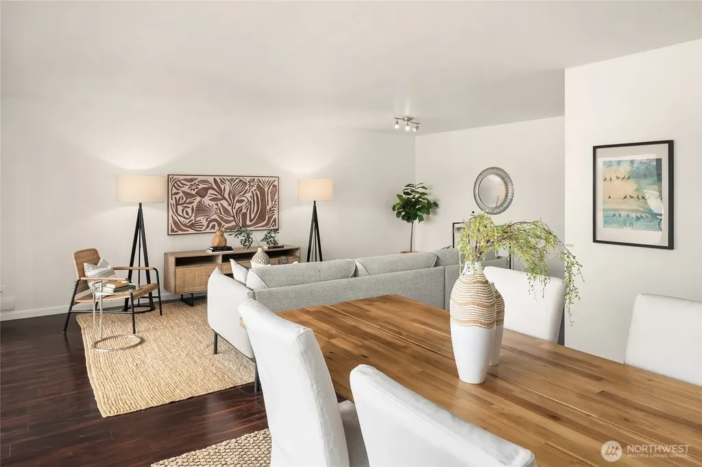 2501 Canterbury Lane E Seattle WA 98112